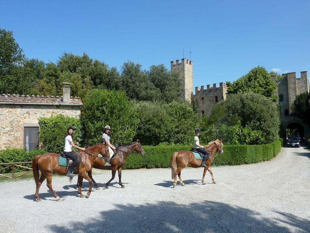 카스텔누오보베라덴가 Castello Di Montalto 아파트 호텔 외부 사진