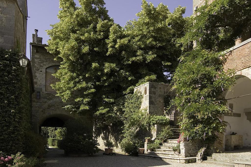 카스텔누오보베라덴가 Castello Di Montalto 아파트 호텔 외부 사진